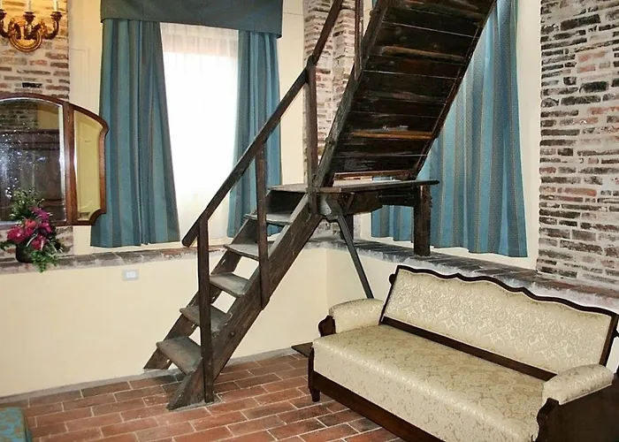 Torre Medioevale D'Uguccione